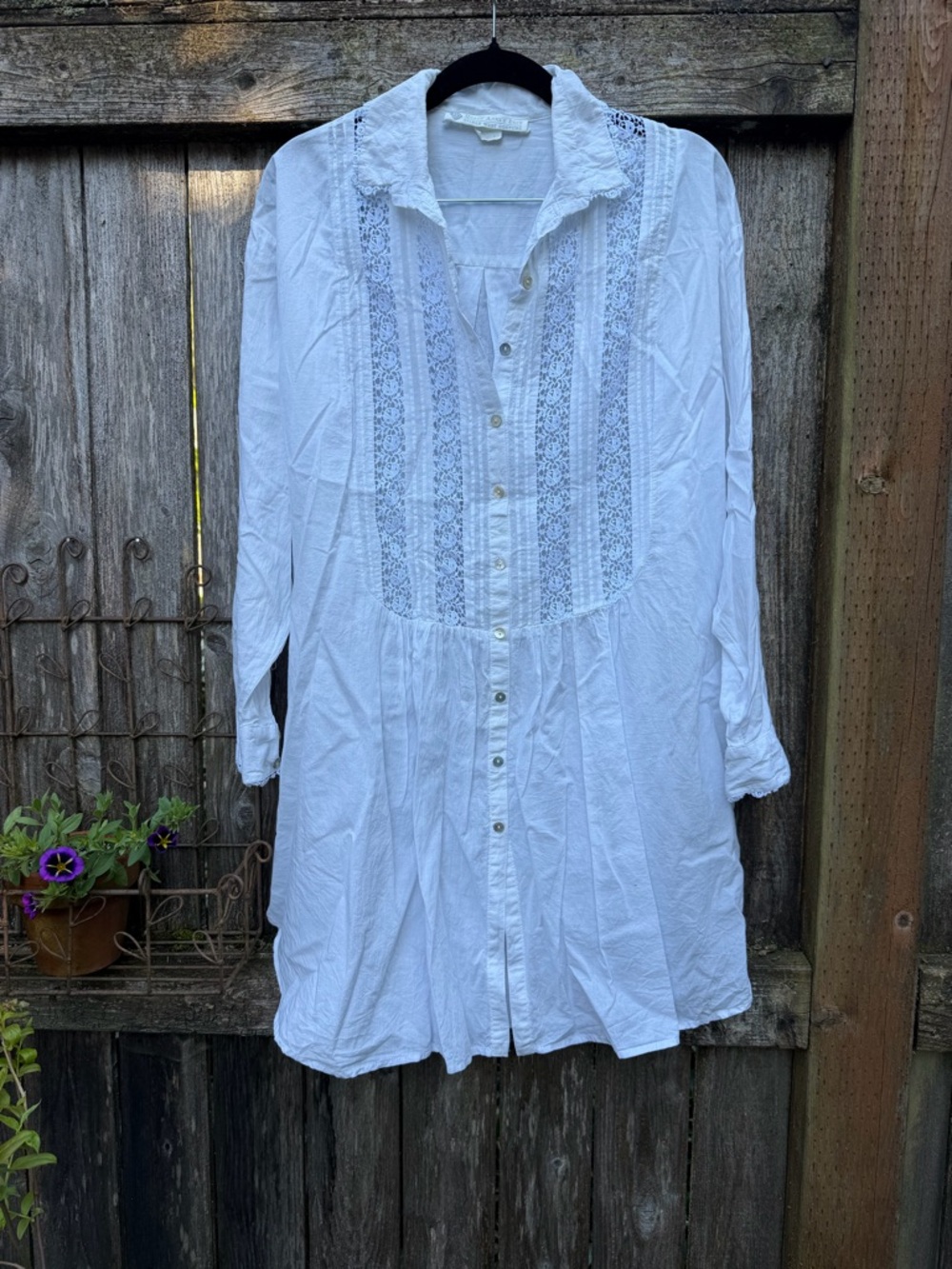 Vintage Queen Anne’s Lace Eileen West CoutureWhite Lace-Trim Button Front Blouse